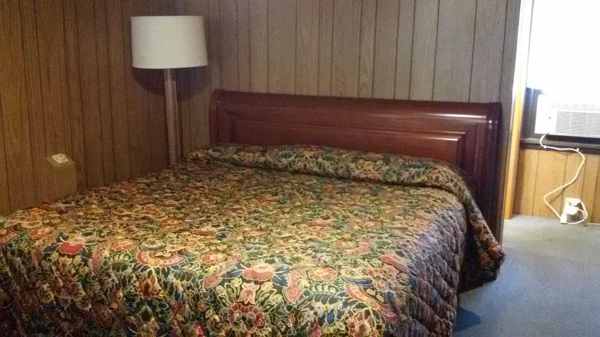 Hotel Blue Top Inn Stevens Point Exterior foto
